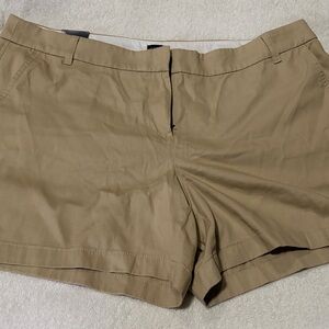 J. Crew Women's Tan khaki 5” shorts